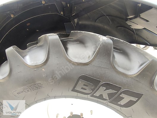 Machinery / Agricultural Machines / Tractors / New Holland / T7.210