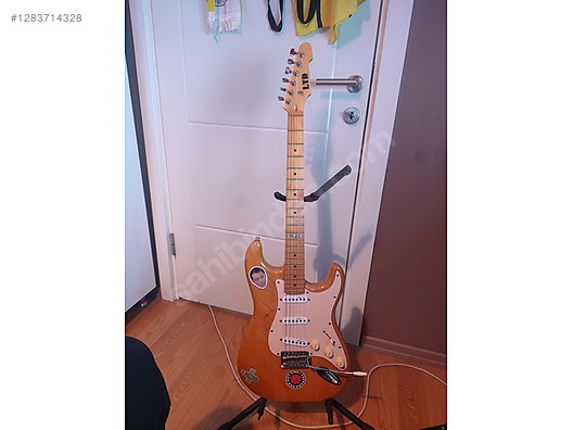 İkinci El ve Sıfır Alışveriş / Müzik / Müzik Aletleri / Telli Çalgılar / Gitar / Elektro