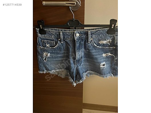 İkinci El ve Sıfır Alışveriş / Giyim & Aksesuar / Kadın / Giyim / Şort