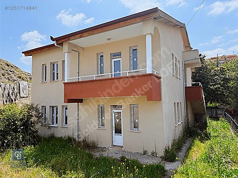 ELMADAĞ-MUZAFFER EKŞİ MAHALLESİ'NDE SATILIK 2 KATLI MÜSTAKİL EV