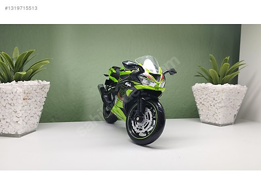 Kawasaki ZX6-R 1/12 Ölçek Lisanslı Diecast Motosiklet on