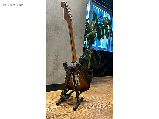 İkinci El ve Sıfır Alışveriş / Müzik / Müzik Aletleri / Telli Çalgılar / Gitar / Elektro