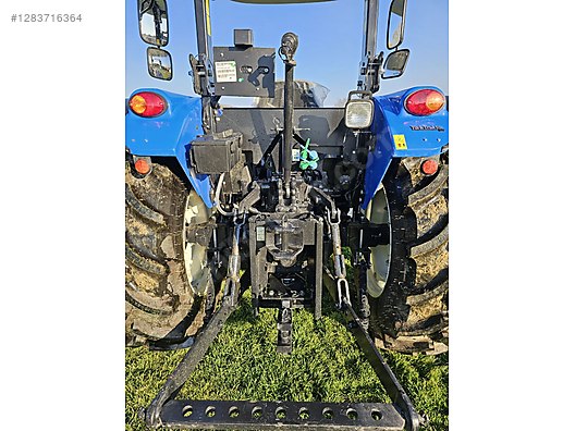 Machinery / Agricultural Machines / Tractors / New Holland / TT60 Classic