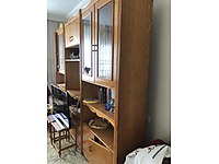 Üç ayrı üniteden oluşan vitrin orta tv alanı.