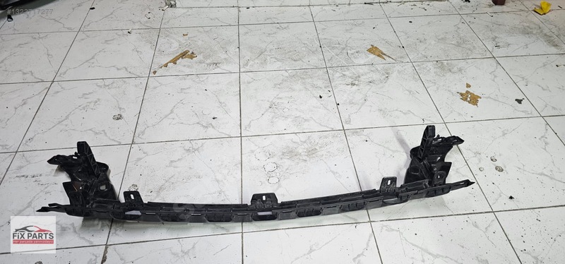 Mercedes E Tampon Braketi (Ön)