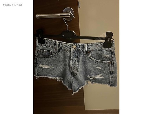 Used & Brand New Items / Clothing & Accessories / Women / Clothing / Shorts