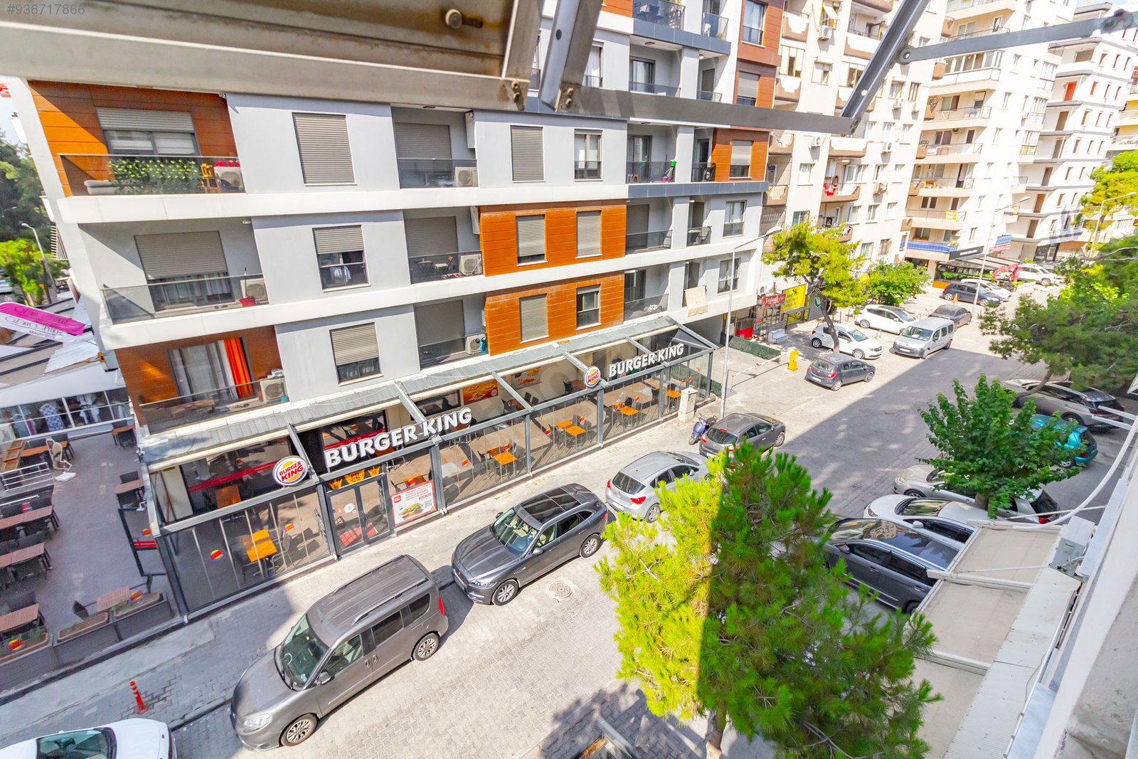 Bornova Küçükpark Cadde Üzerinde Satılık 3+1 Daire Satılık Daire