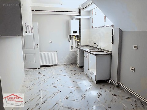 BAHÇELİEVLER DE SIFIR BİNA DA 2+1 95 M2 BAHÇEKATI...