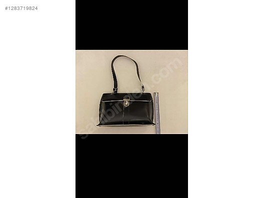 Used & Brand New Items / Clothing & Accessories / Women / Shoes / Classic Heels