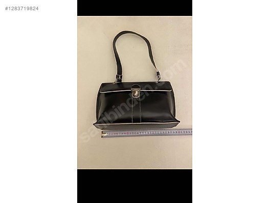 Used & Brand New Items / Clothing & Accessories / Women / Shoes / Classic Heels