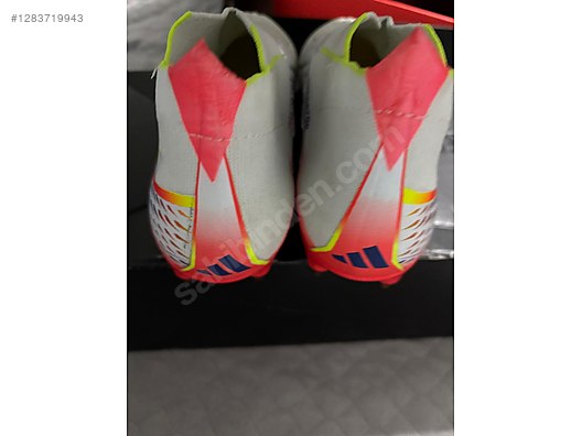 Çivili Beyaz 40.5 Numara Adidas Krampon & Ayakkabı