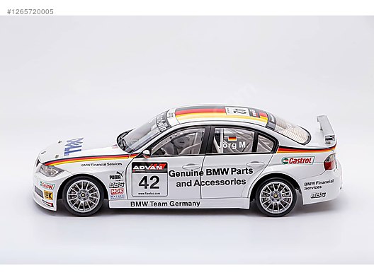 AUTOart 1/18 BMW 320si WTCC 2006 Team Germany J. Muller #42 on