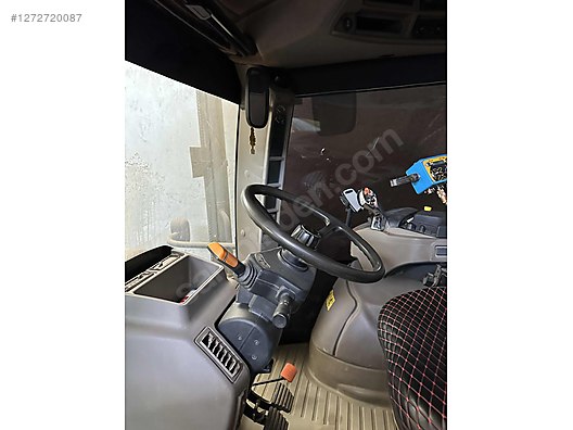 Machinery / Agricultural Machines / Tractors / Case IH / Puma 160