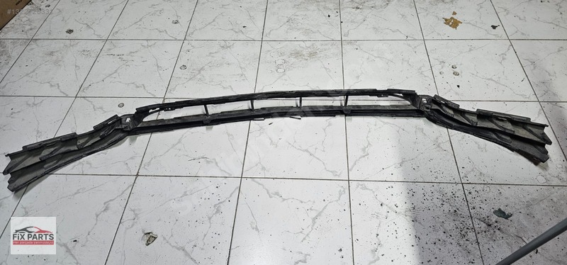 Mercedes E Tampon Braketi (Ön)