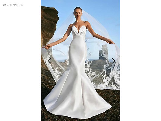 sachin and babi light blue dress Vakko Couture SS23 — FIRAT MERiÇ main image 1