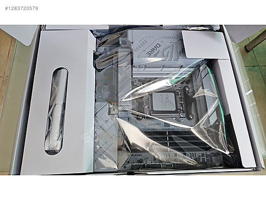 Used & Brand New Items / Computers / Desktops / Desktop Components / Motherboards