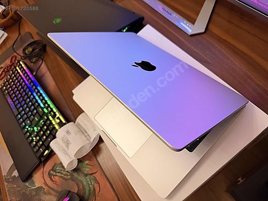 Used & Brand New Items / Computers / Laptops & Notebooks / Laptops / Apple Macbook