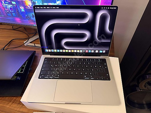 Used & Brand New Items / Computers / Laptops & Notebooks / Laptops / Apple Macbook