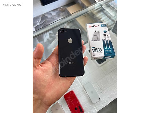 Apple / iPhone 8 / MÜHENDİSCELL'DEN YURTİÇİ İPHONE 8 64 GB SİYAH