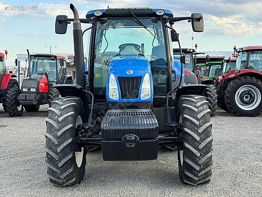 Machinery / Agricultural Machines / Tractors / New Holland / TR6.140