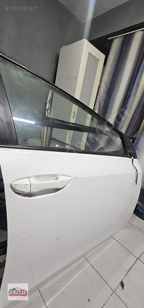 Toyota Corolla Kapı