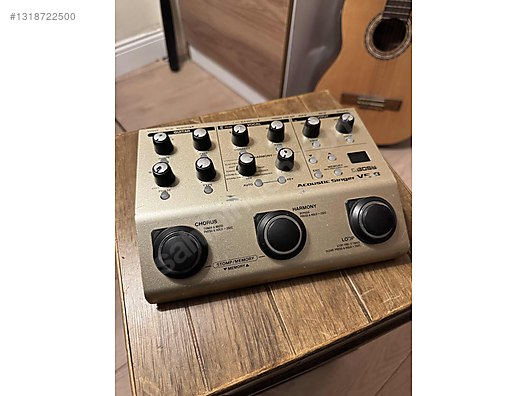 BOSS VE-8 Acoustic Singer - Vokal, gitar ve loop pedalı