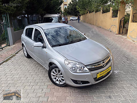 DÜŞÜK KM... DİZEL OTOMATİK... OPEL ASTRA 1.3 CDTI...