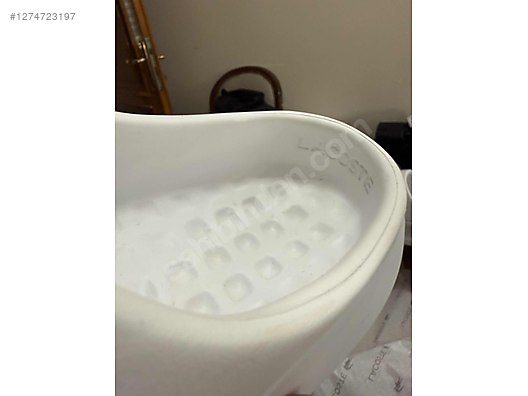 Used & Brand New Items / Clothing & Accessories / Men / Shoes / Slippers