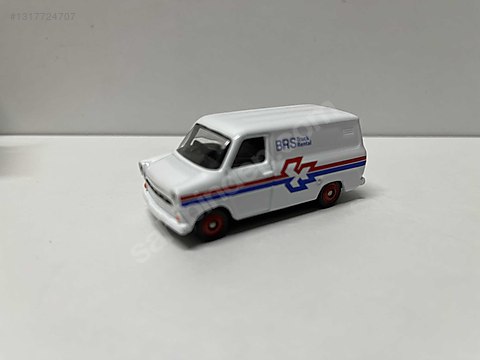 Minichamps Diecast Model 1:43 Ford - Otosan Minibüs Çeşitleri