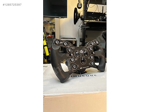 Used & Brand New Items / Gaming & Gamers Exclusive / Gaming Equipment / PC Game Racing Wheels