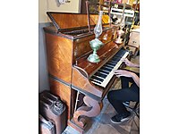 antika piyano #1277725977