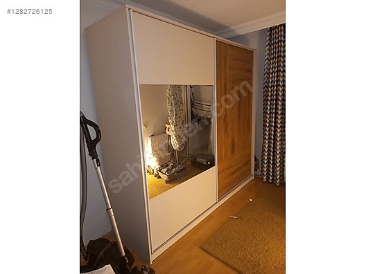 Used & Brand New Items / Home Decor / Furniture / Bedroom / Wardrobe