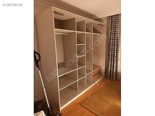 Used & Brand New Items / Home Decor / Furniture / Bedroom / Wardrobe