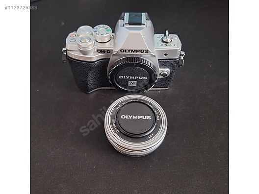 Olympus OM-D E-M10 Mark III Aynasız Dijital Fotoğraf Makinesi