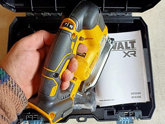 DEWALT DCS334NT 18 VOLT ŞARJLI KÖMÜRSÜZ DEKUPAJ TESTERE DEWALT DCS334NT 18 VOLT ŞARJLI KÖMÜRSÜZ DEKUPAJ TESTERE