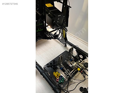 Used & Brand New Items / Gaming & Gamers Exclusive / Gaming Equipment / PC Game Racing Wheels