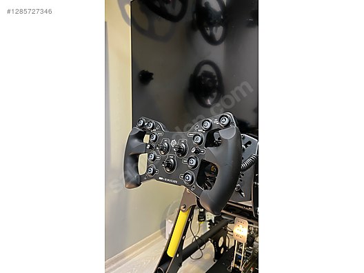 Used & Brand New Items / Gaming & Gamers Exclusive / Gaming Equipment / PC Game Racing Wheels