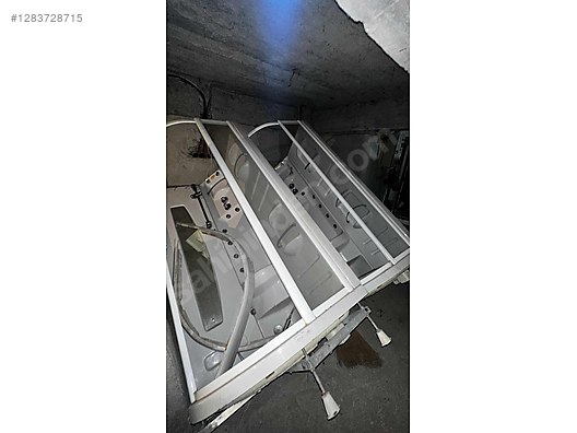 Used & Brand New Items / Garden & Home Improvement / Home Improvement / Bathroom & Kitchen / Shower Stalls & Shower Basins