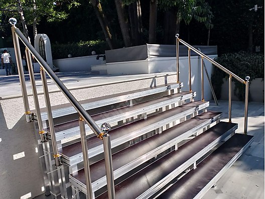 Used & Brand New Items / Music / Stage Systems / Podium & Stage