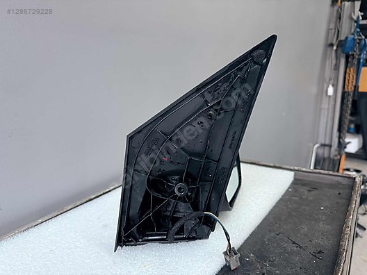 Vehicle Parts / Automotive Equipment / Spare Parts / Cars & SUVs / Hatches & Bodywork