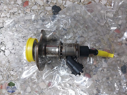 Minivans & Vans / Ignition & Fuel / FORD COURİER ADBLUE ENJEKTÖRÜ