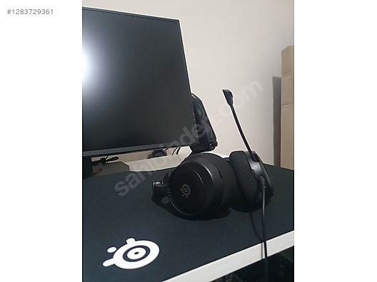 Used & Brand New Items / Computers / Peripherals / Headphones & Microphones