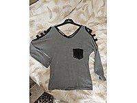 V Yaka Siyah Beyaz Çizgili Kadın Bluz