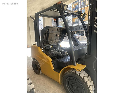 Machinery / Industrial / Carrying & Stacking Equipment / Forklifts / For Sale / ON