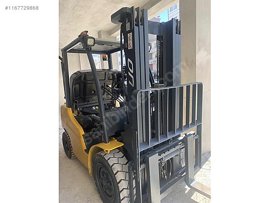 Machinery / Industrial / Carrying & Stacking Equipment / Forklifts / For Sale / ON