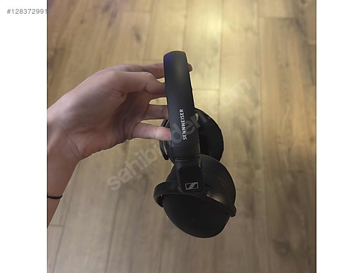 Used & Brand New Items / Cell Phones & Accessories / Accessories / Bluetooth Headphones