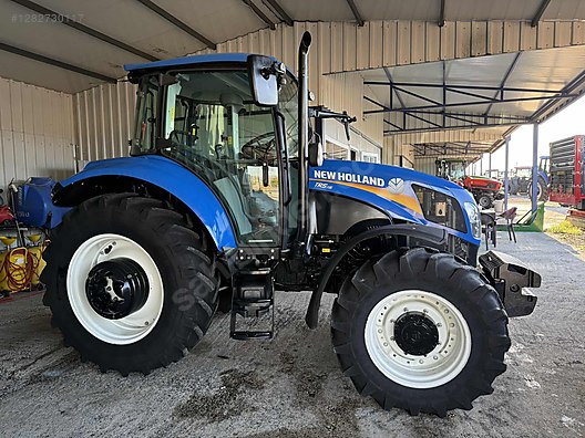 Machinery / Agricultural Machines / Tractors / New Holland / TR5.115