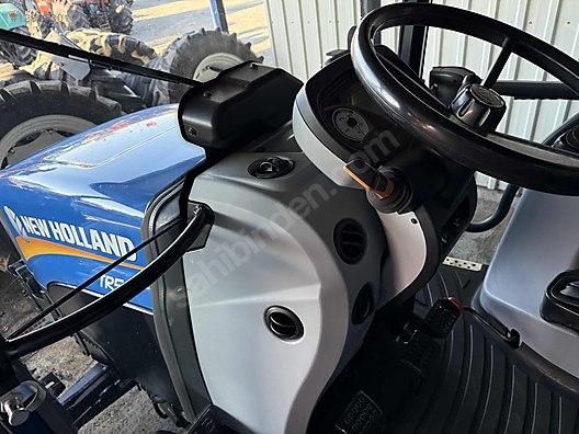 Machinery / Agricultural Machines / Tractors / New Holland / TR5.115