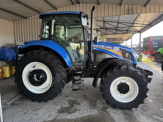Machinery / Agricultural Machines / Tractors / New Holland / TR5.115