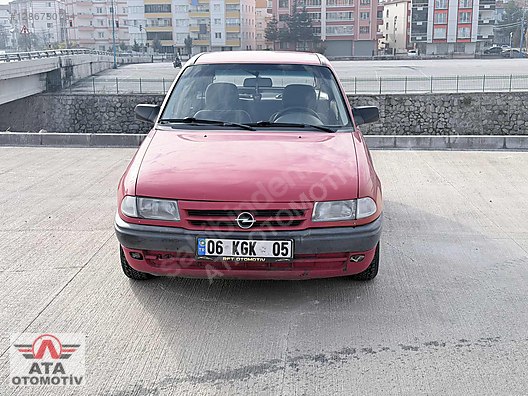 Vasıta / Otomobil / Opel / Astra / 1.4 / GL